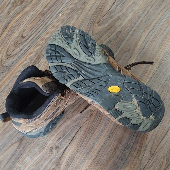 Men's Merrell hiking boots. Size 13 - Picture 2 of 4